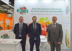 Robert Round, Marino Castillo, Simon Matthews with Agricoat/NatureSeal.